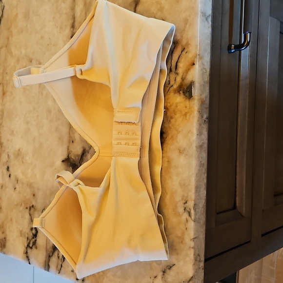 Truekind Bralette size small with Adjustable Straps - Picture 2 of 5